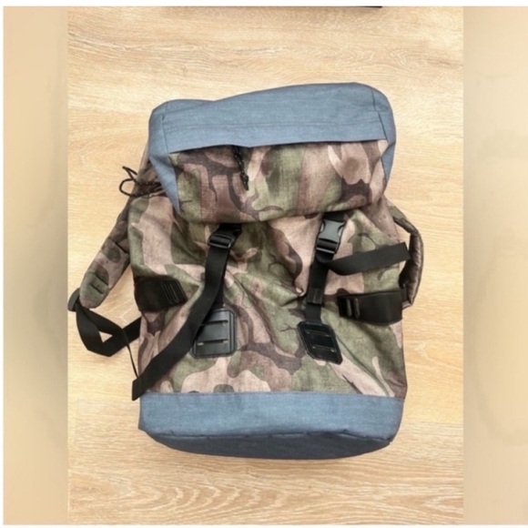 Burton Other - Burton Camo Backpack